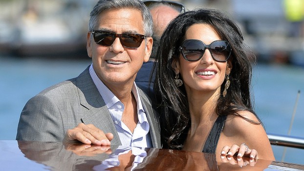 George și Amal Clooney, cu gemenii în vacanță!