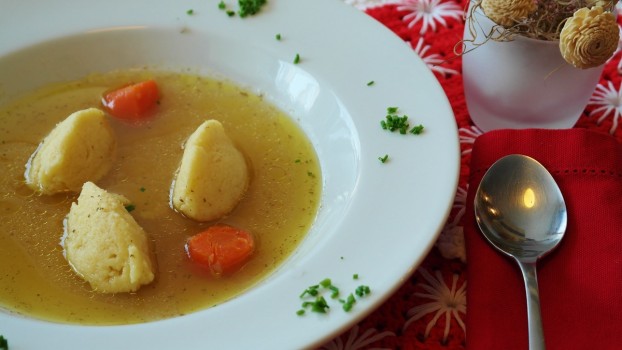 Supă cu găluște: Rețeta perfectă pentru sezonul rece