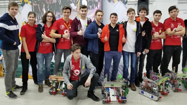 Echipa de robotică AutoVortex România a câștigat locul I la FTC Rusia Open 
