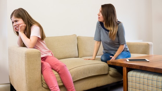 10 fraze care pot calma un copil furios. Recomandările psihologilor